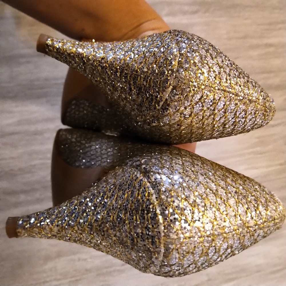Vguc NARROW size 8.5 AAA stuart weitzman heels - Picture 3 of 7